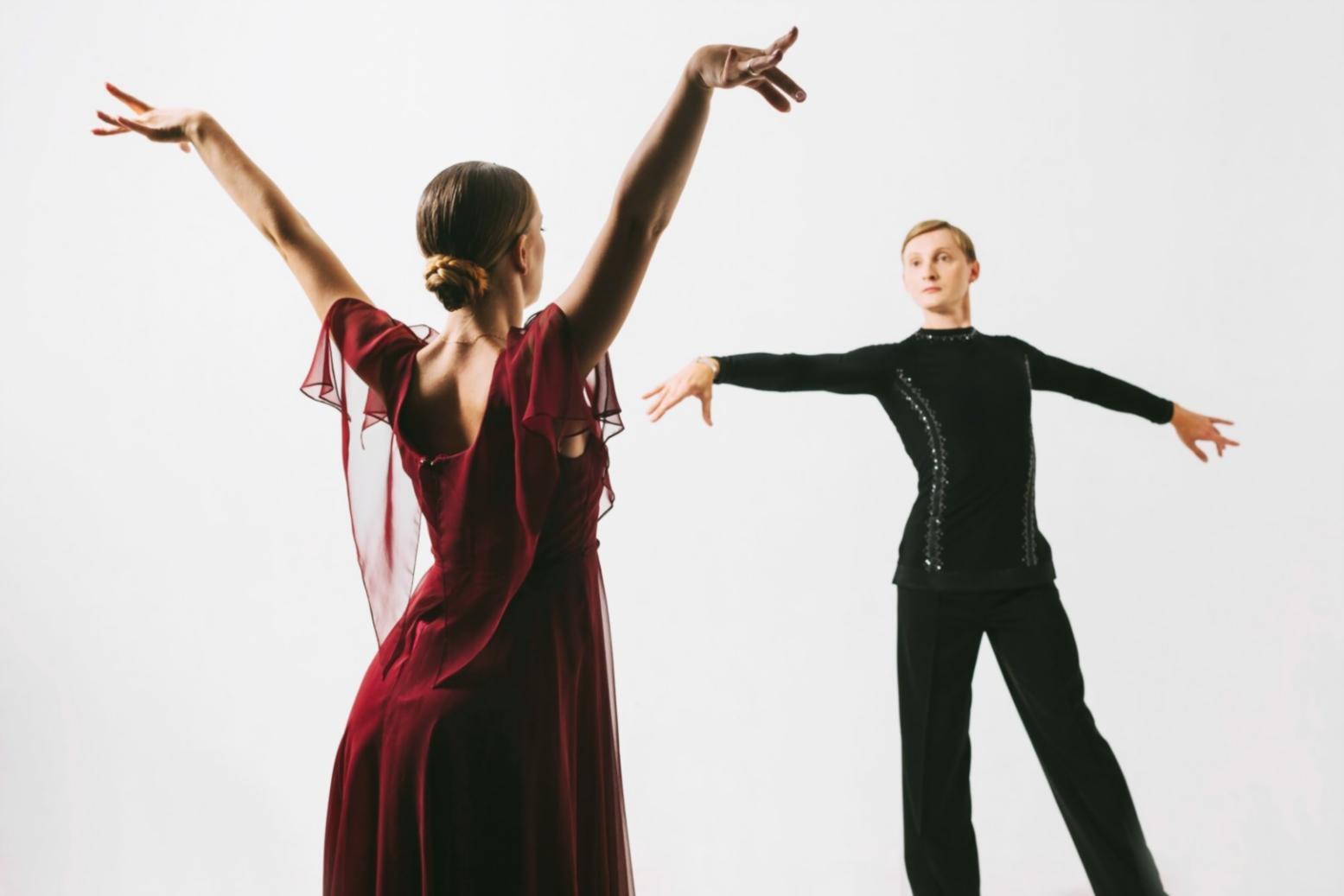 Physical theater training session demonstrating expressive movement techniques